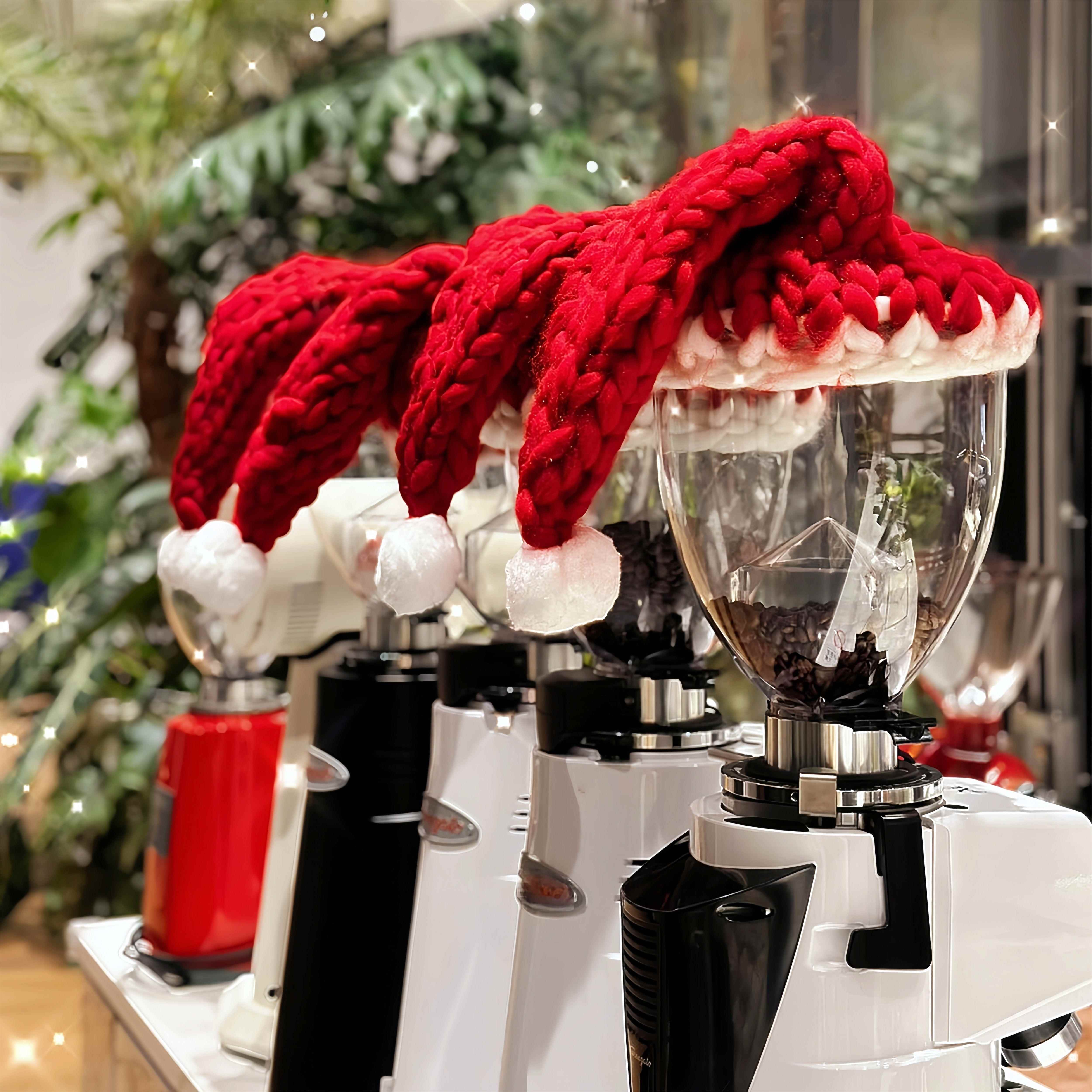 圣诞节装饰品咖啡店磨豆机帽子店铺吧台酒吧创意2025场景布置氛围