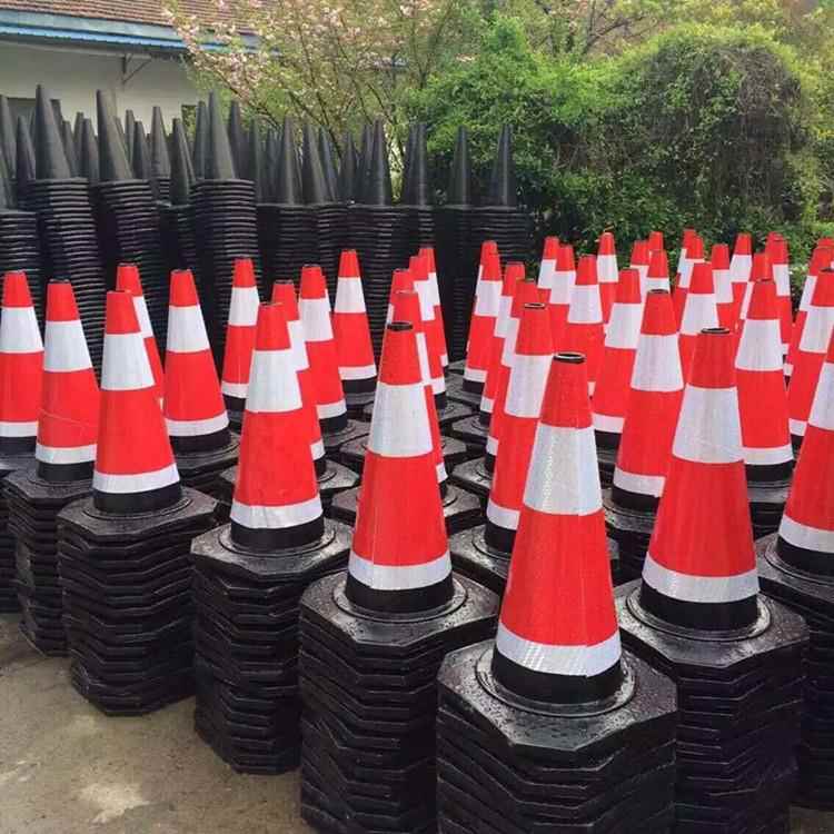 路锥厂家高速施工反光锥筒交通路锥60cm路锥70cm路锥90cm路锥图片