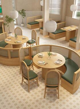 东南亚餐厅卡座沙发主题餐厅茶楼靠墙半圆卡座餐饮店实木编藤桌椅
