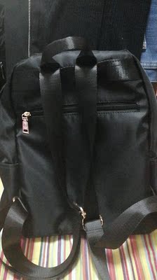 懂行的来说下驰豹双肩背包怎么样，质量有保障吗，好不好用呀？