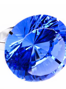 新款大钻石大戒指人意夸张搞笑情节表白求婚道送女友老婆创生具日