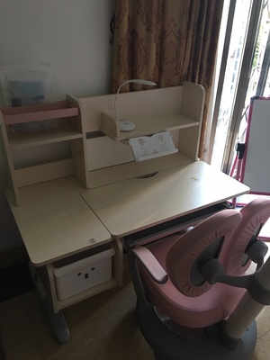 爱果乐成长桌椅缺点有哪些?爱果乐桌椅究竟怎么样?值这个价吗