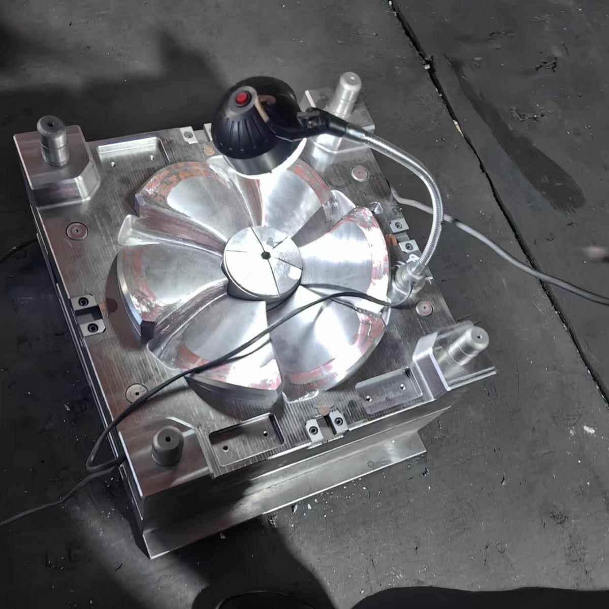 精密模具塑料模具各类模具设计开发制造工厂开模定制黄岩模具