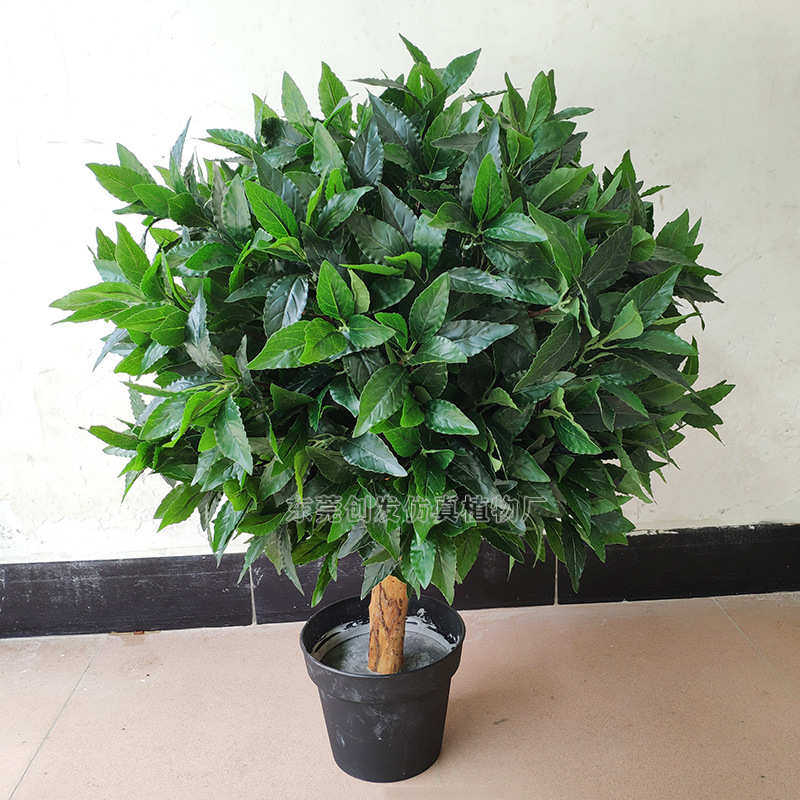 厂家定制 仿真植物盆栽小树月桂 圆形假树叶 喜庆装饰绿植圣诞树