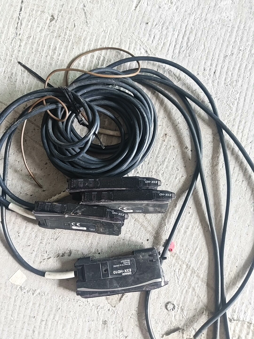 原装欧姆龙E3X-HD10光电放大器拆机、成色非常OK、功能