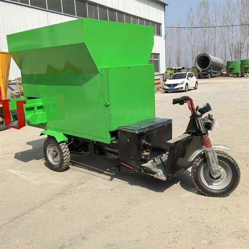 小型电动撒料车3方容量撒料机螺旋双侧出料撒草机牛羊喂料机