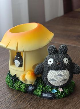 龙猫大蘑菇笔筒可爱创意桌面实用摆件儿童房书房装饰女孩学生礼品