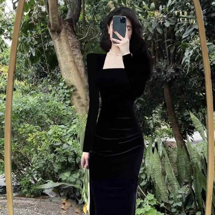 2026春款高级感黑色金丝绒方领连衣裙女气质显瘦长袖鱼尾包臀长裙