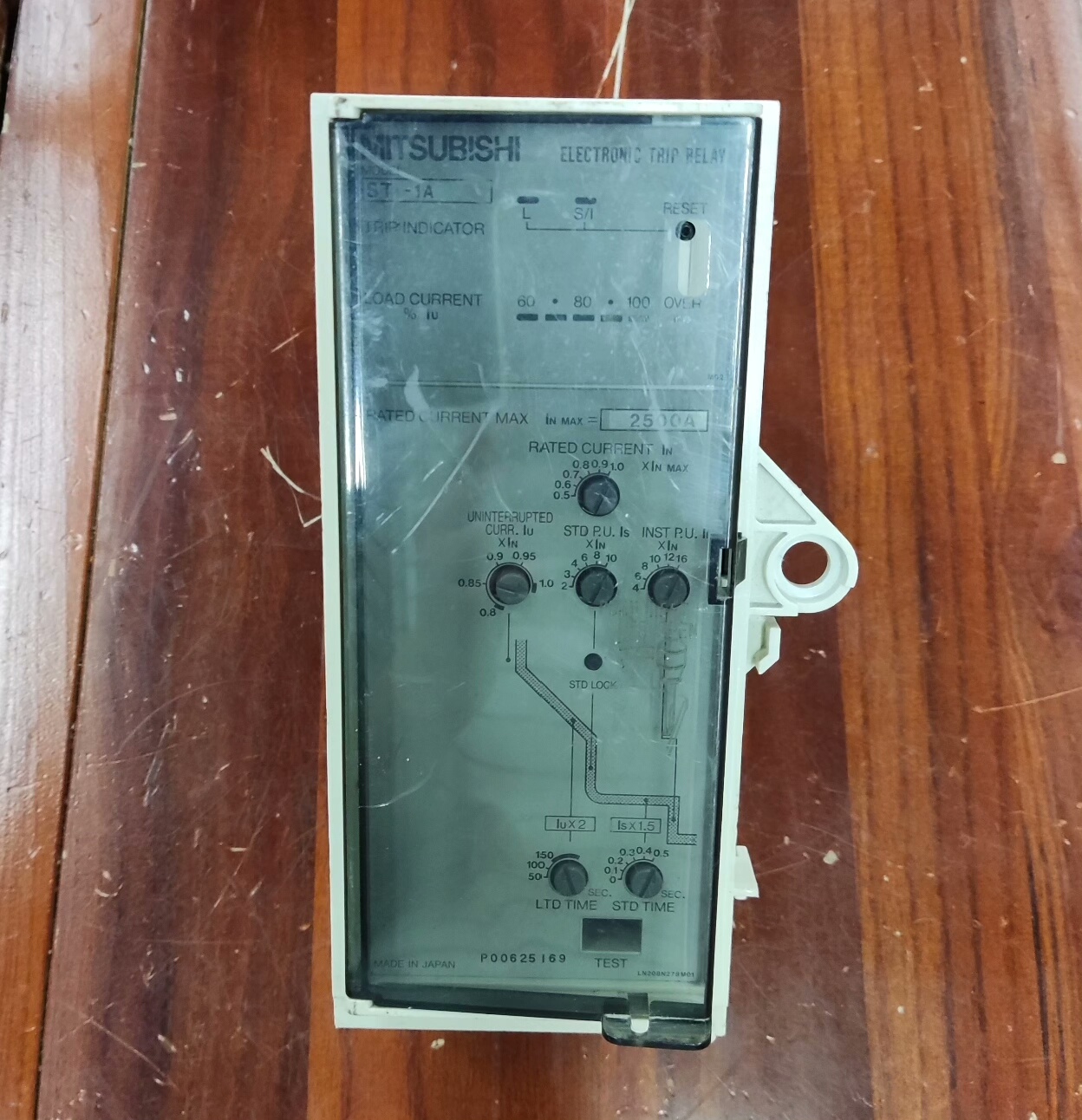 三菱ST-1A三菱开关控制ST-1A，原装拆机无修，功能包好