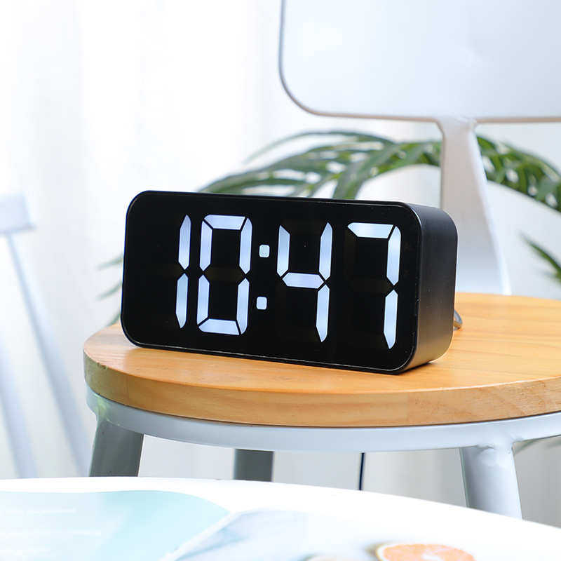 出口电子钟闹钟 亮度可调座钟计时钟 聪明钟静音机芯钟表厂家批发