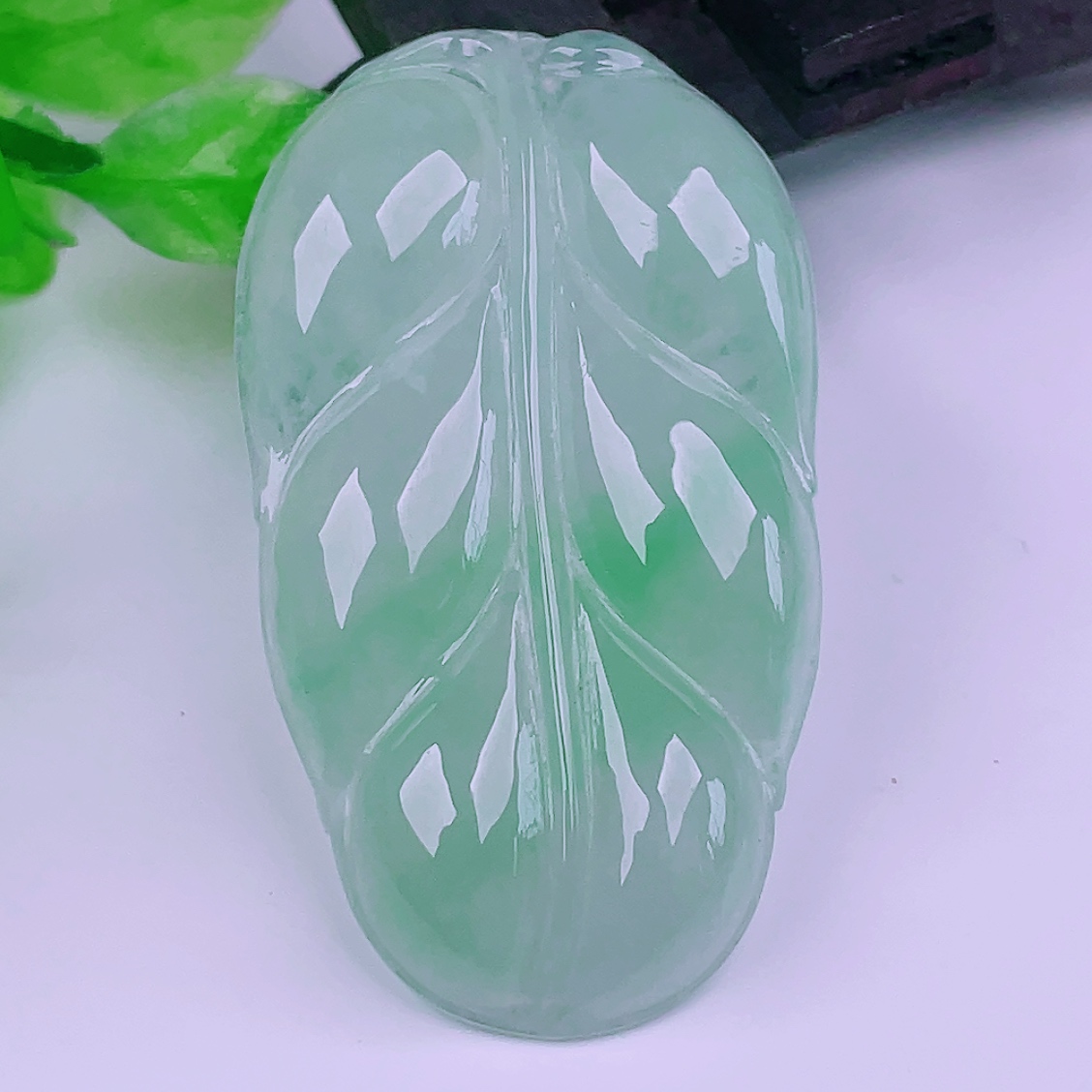 缅甸天然真品翡翠冰润满色飘绿花高端精美闪拍金枝玉叶玉珠宝吊坠