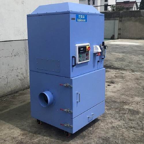 QY-2200H大口径柜式脉冲反吹三相工业集尘器
