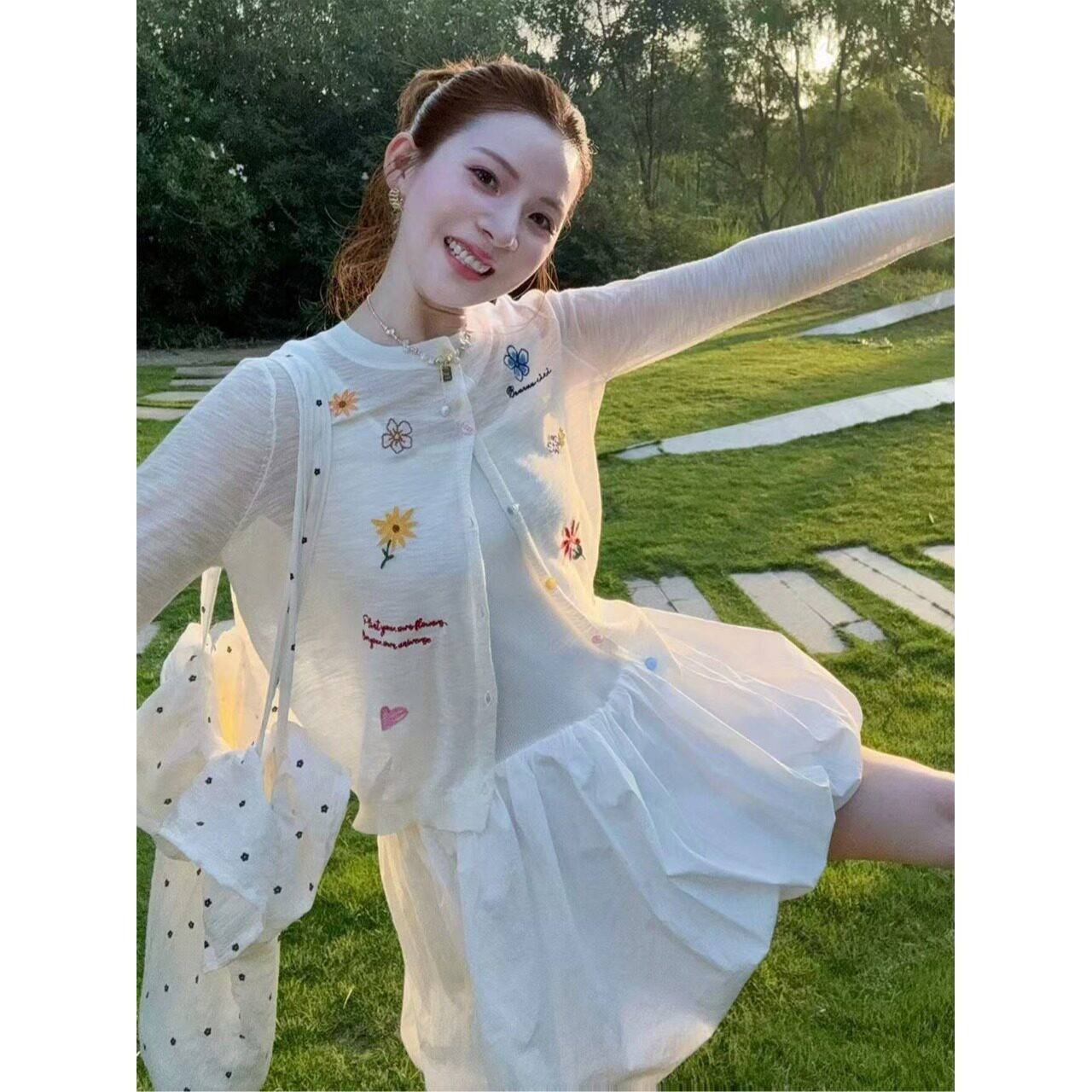 白色薄针织衫防晒小外搭开衫高级感配裙子夏季穿搭上衣女2026新款