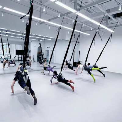 瑜伽室内瑜伽蹦极带爆款空中带悬挂健身魔力辅助带舞蹈馆式活力绳