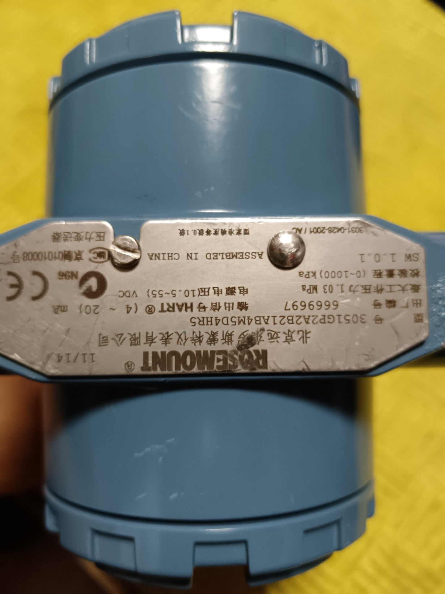 罗斯蒙特压力变送器。没用过没有接过线。3051GP2A2B2