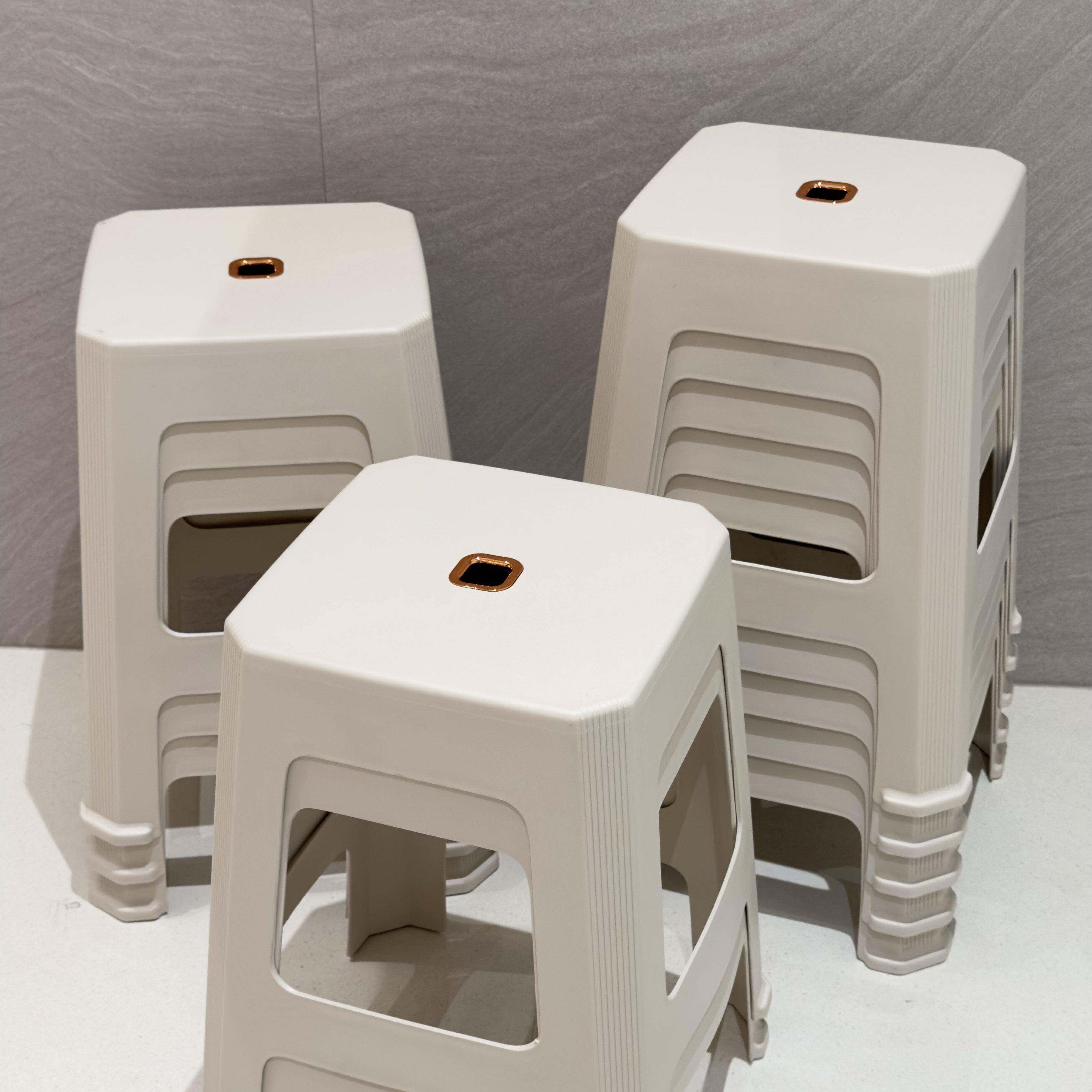 塑料凳子家用加厚可叠放高凳子结实耐用客人备用胶凳板凳餐桌椅子