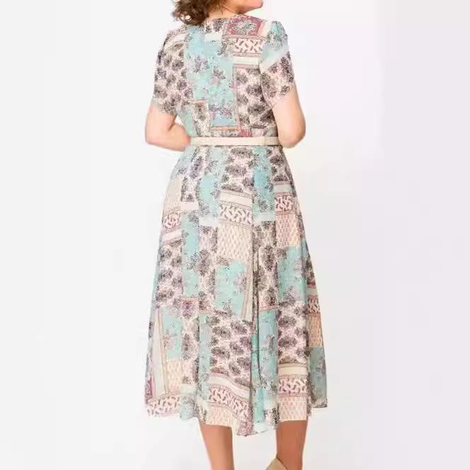 woman d clothing round dresses loose clothing pullover