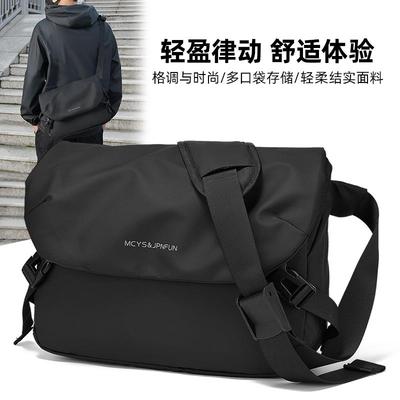 男士斜挎包2025新款时尚骑行多功能男款大容量高级感挎包单肩包