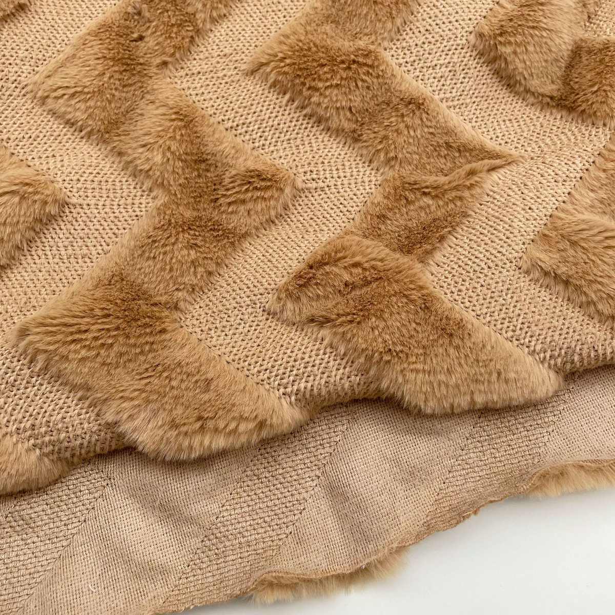现货  兔绒小兔毛立体绗绣 波浪纹 绒布 抱枕鞋帽家纺面料