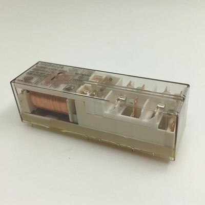 原装TE泰科安全继电器V23050-A1024-A542 24VDC 14脚8A SR6B4024