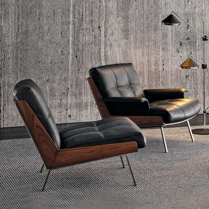 北欧轻奢单人沙发椅简约皮制休闲椅实木底座客厅阳台皮艺沙发椅