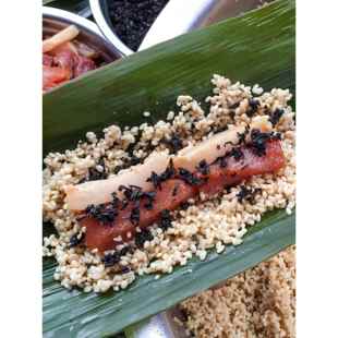 遂昌长粽新鲜梅干菜大肉粽咸双蛋黄全瘦肉豆沙蜜枣粽子早餐速食