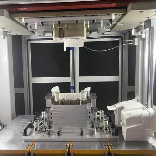 振动摩擦机 汽车部件水箱尼龙加纤焊接 仪表盘模具工装夹具供应