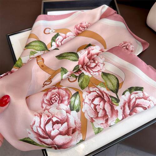 Rose-printed silk scarf 70 imitation silk 玫瑰印花丝巾仿真丝
