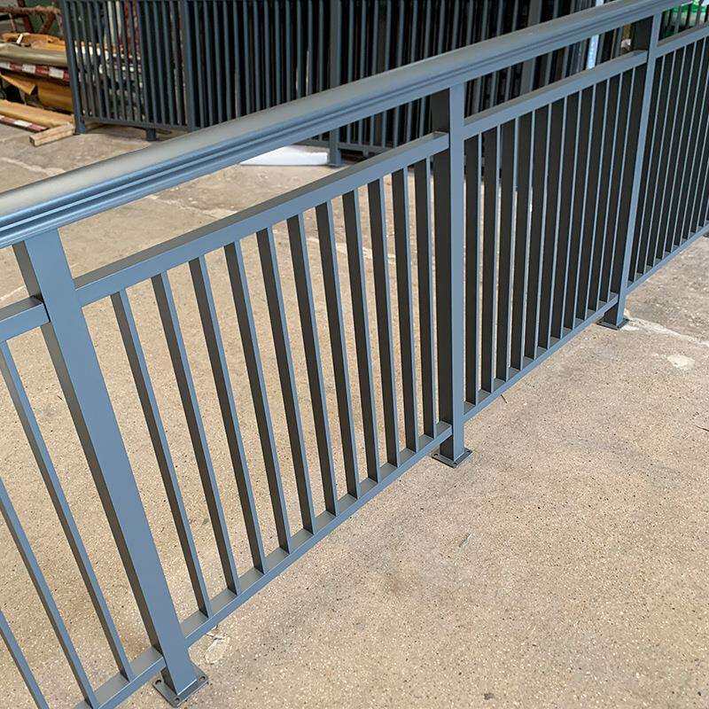 现代简约铝艺护栏别墅庭院户外阳台露台防护栏院子铝合金栏杆围栏