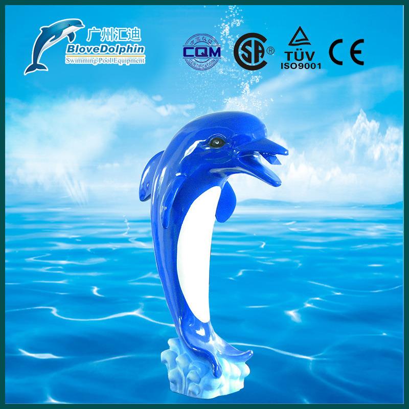 可爱喷水动物企鹅 喷水企鹅动物