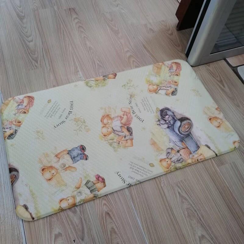 韩国进口学生椅垫折叠加厚便携防潮隔凉野餐洗澡坐垫防水脚踏垫子