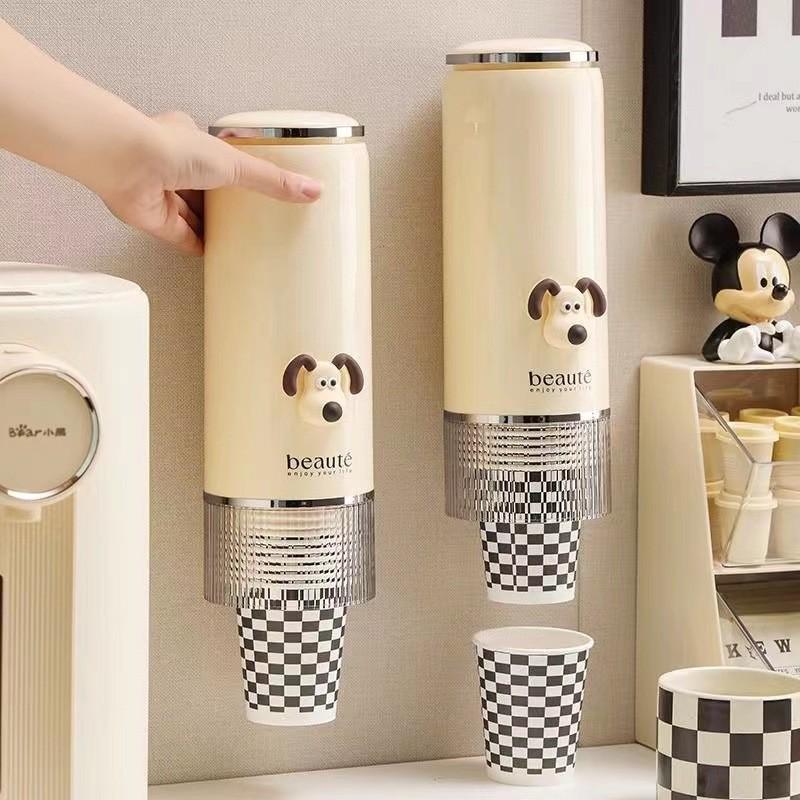 一次性杯子取杯器纸杯架壁挂式免打孔收纳架饮水机水杯防尘置物架