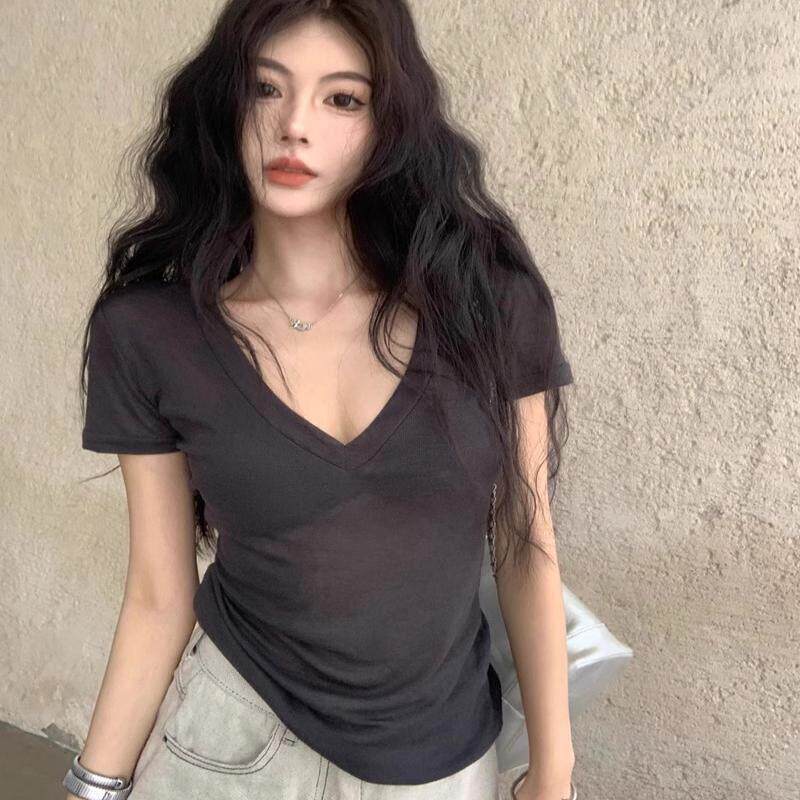 夏季纯欲辣妹风薄款微透性感V领T恤女时尚洋派高级感锁骨短袖上衣