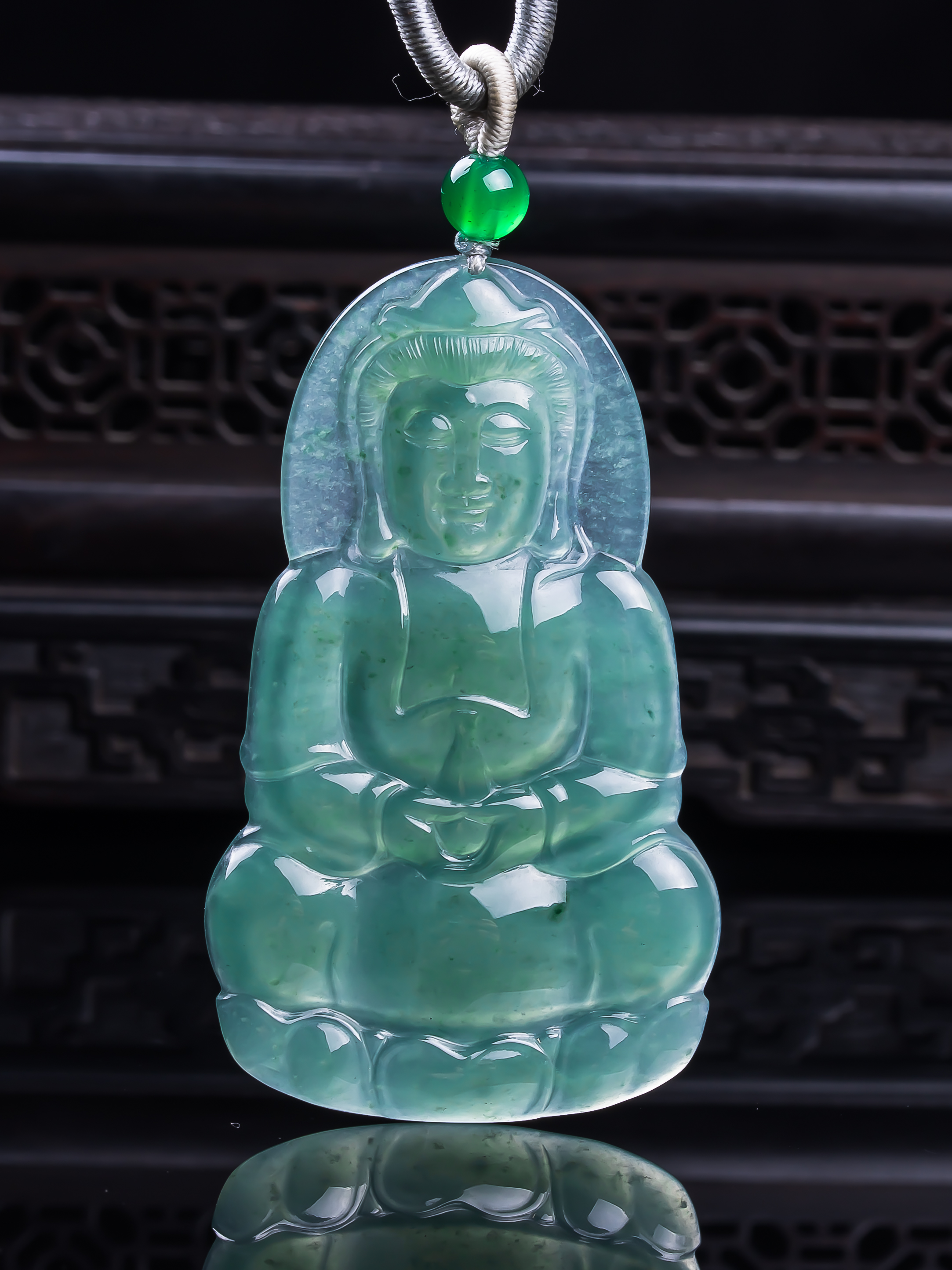 天然真品翡翠高冰种蓝水天空蓝满色高端精品闪拍观音玉吊坠18.46g