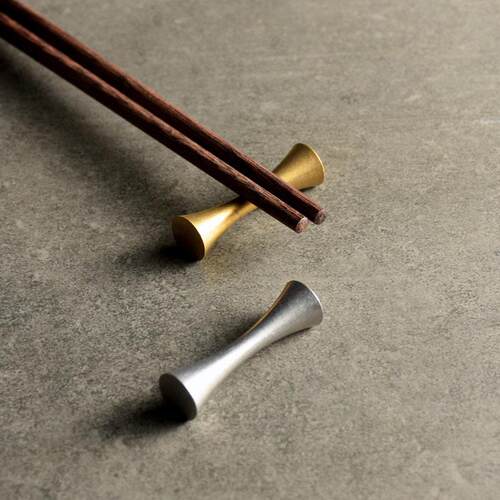 Japanese-Style Metal Chopstick Stand Sleek Tableware