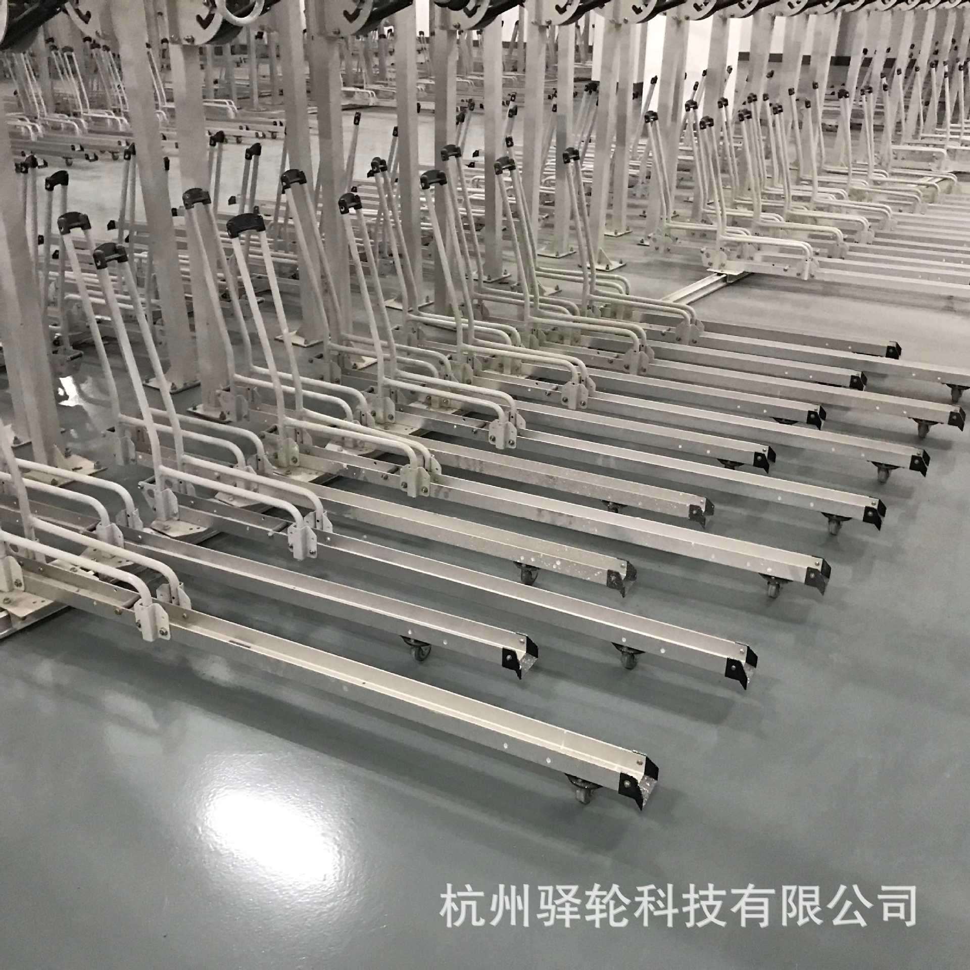 双层式自行车存放架