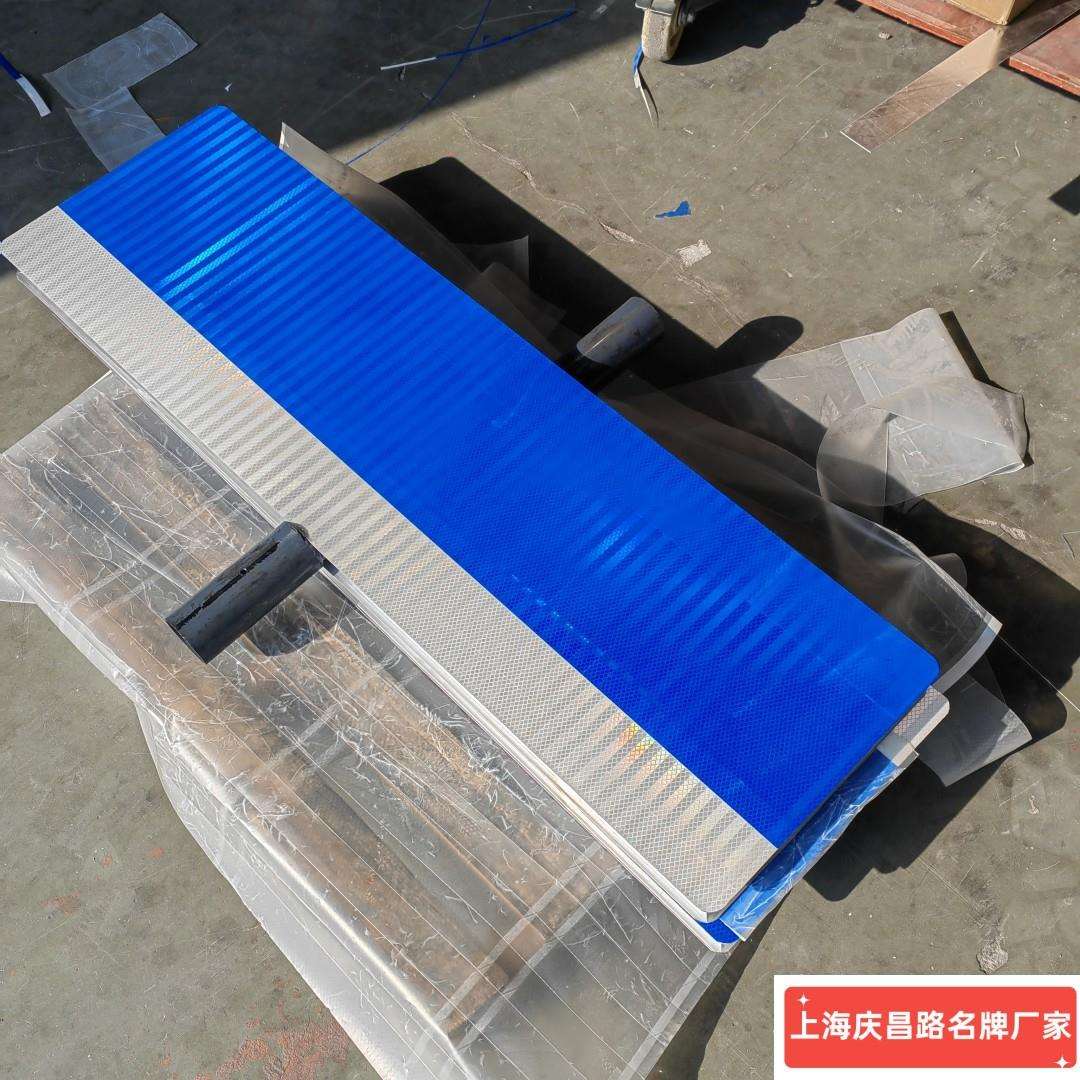 t型路牌 道路名称牌也叫路名牌 尺寸1200*360 ABS托盘整套出售