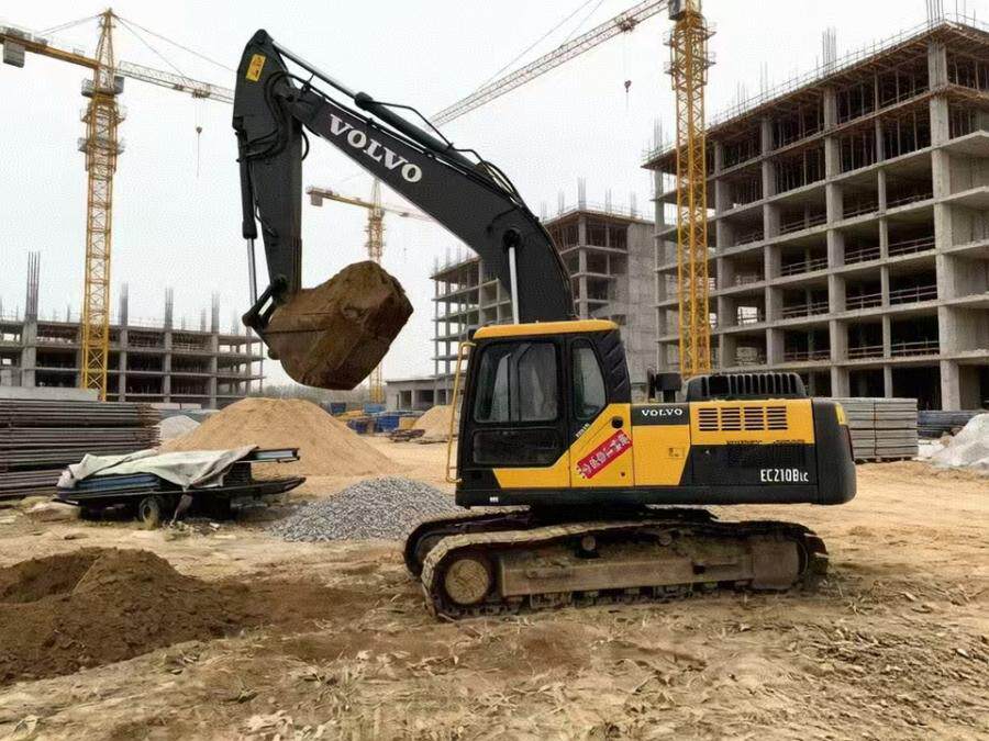 3月8日邢台沃尔沃210挖机网络拍卖公告