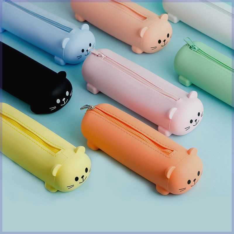 可爱创意硅胶笔袋2021新款小学生儿童笔袋大容量简约文具盒铅笔盒