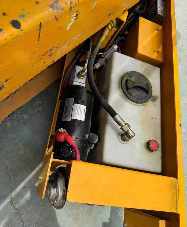 1月29日成都【资产处置】徐工10米剪叉车一台网络拍卖公告