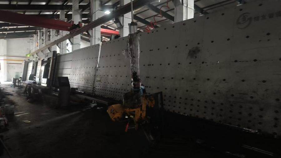 4月29日上海上海浦东玻璃加工企业处理玻璃生产设备一批网络拍卖公告