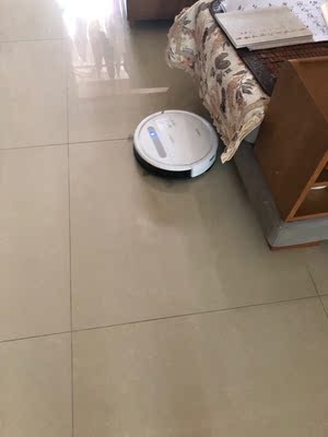 大神点评科沃斯DD37好还是石头S51好？功能上差异在哪里？