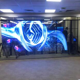 led贴膜屏led晶膜屏透明玻璃屏可裁剪任意形状可弯曲贴玻璃P4弧形