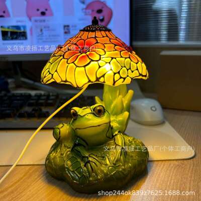 跨境新款Frog & Flower Stained Lamp 青蛙与花朵造型台灯魔幻