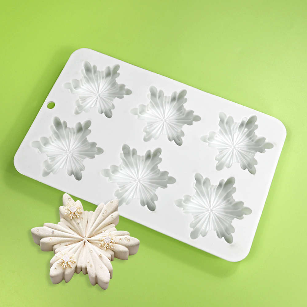6连圣诞节雪花慕斯蛋糕模具 DIY巧克力法式甜品硅胶模具烘焙工具