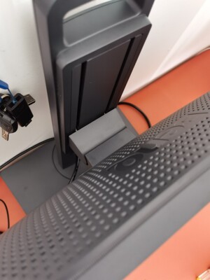 选择：明基pd2705u和pd2700u区别哪个好，区别大不大？