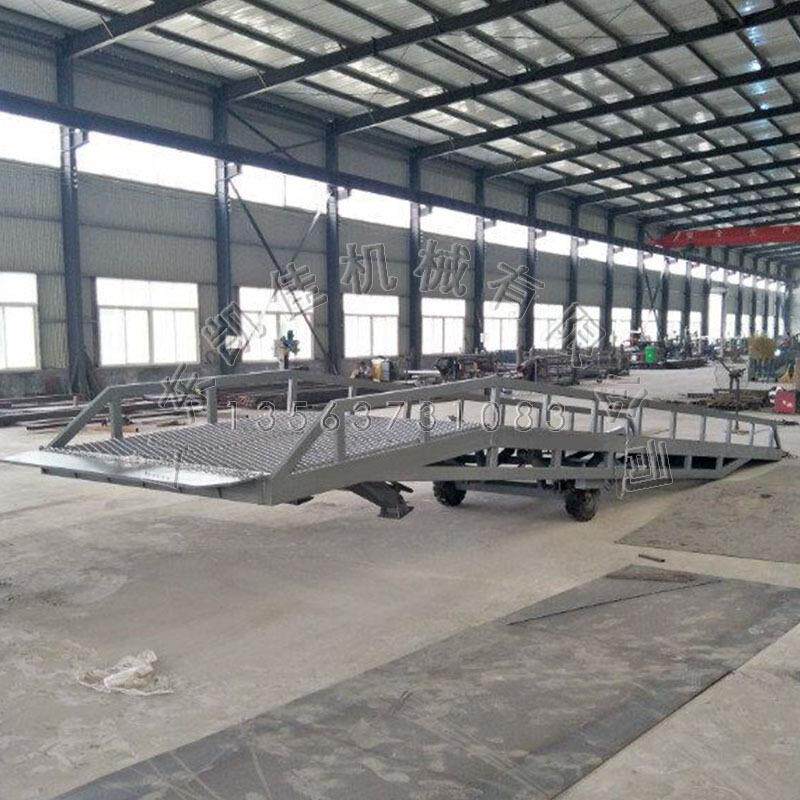 叉车上柜集装箱斜坡移动式登车桥仓储物流装卸卸货台登车桥供应