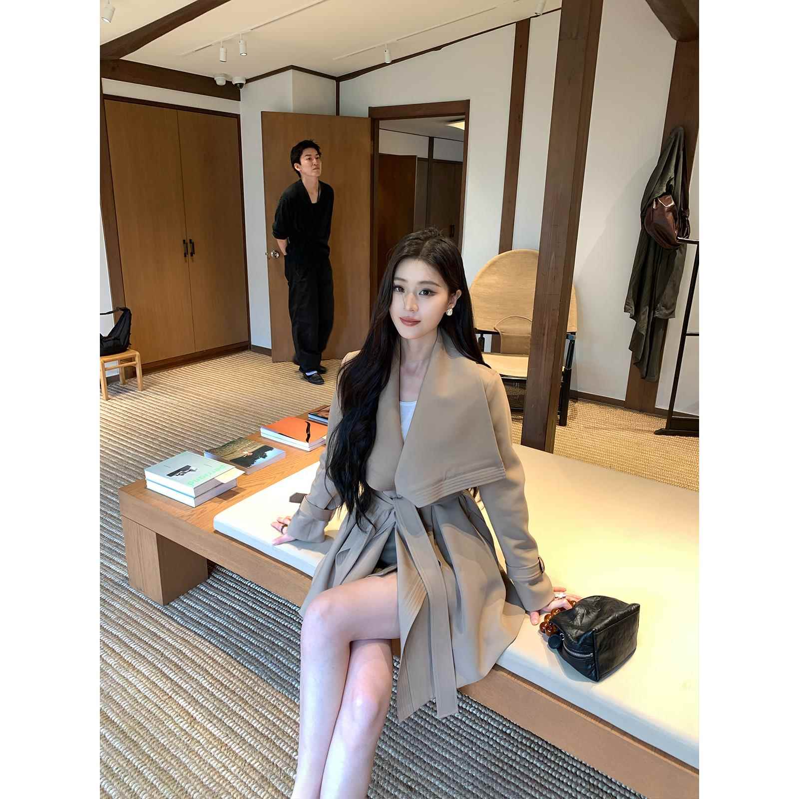ICELOLLY巨好看正肩短款风衣外套女2025新款早秋高级感小个子大衣