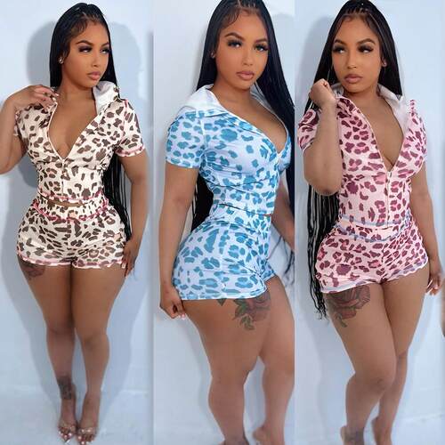 Set of letter printed hooded zipper top, tight shorts, two