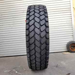 385 445/95R25吊车轮胎1400/1600R25起重机全钢丝工程机械轮胎
